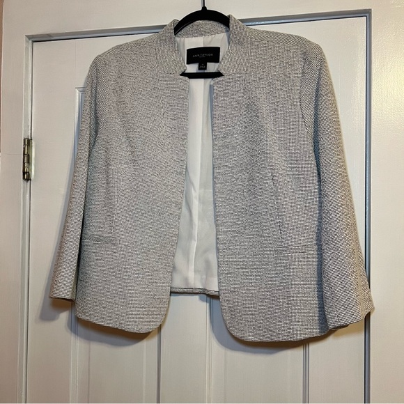 Ann Taylor Factory Jackets & Blazers - Ann Taylor Factory Women's Light Gray Blazer